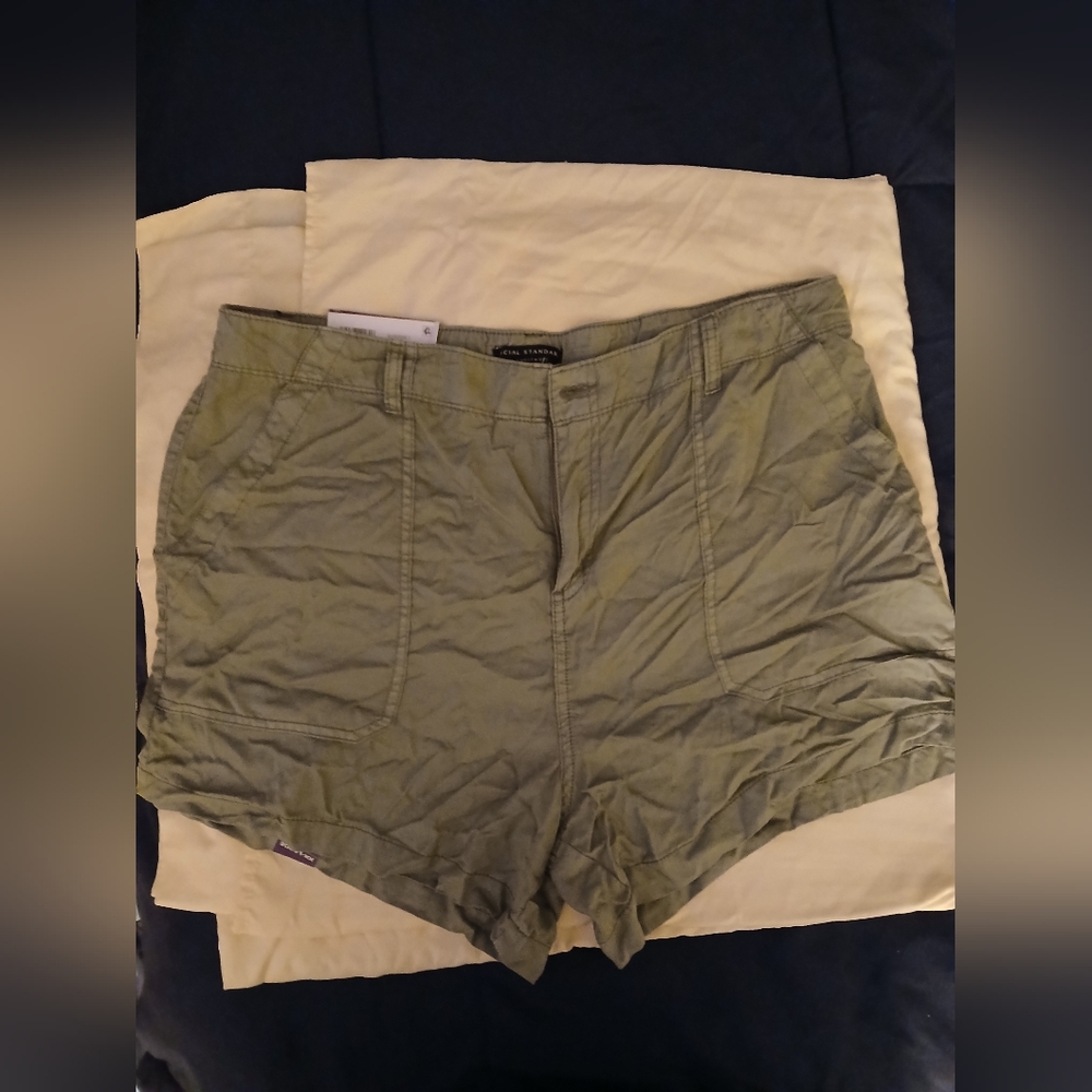Sanctuary Fortune Tencel Shorts
